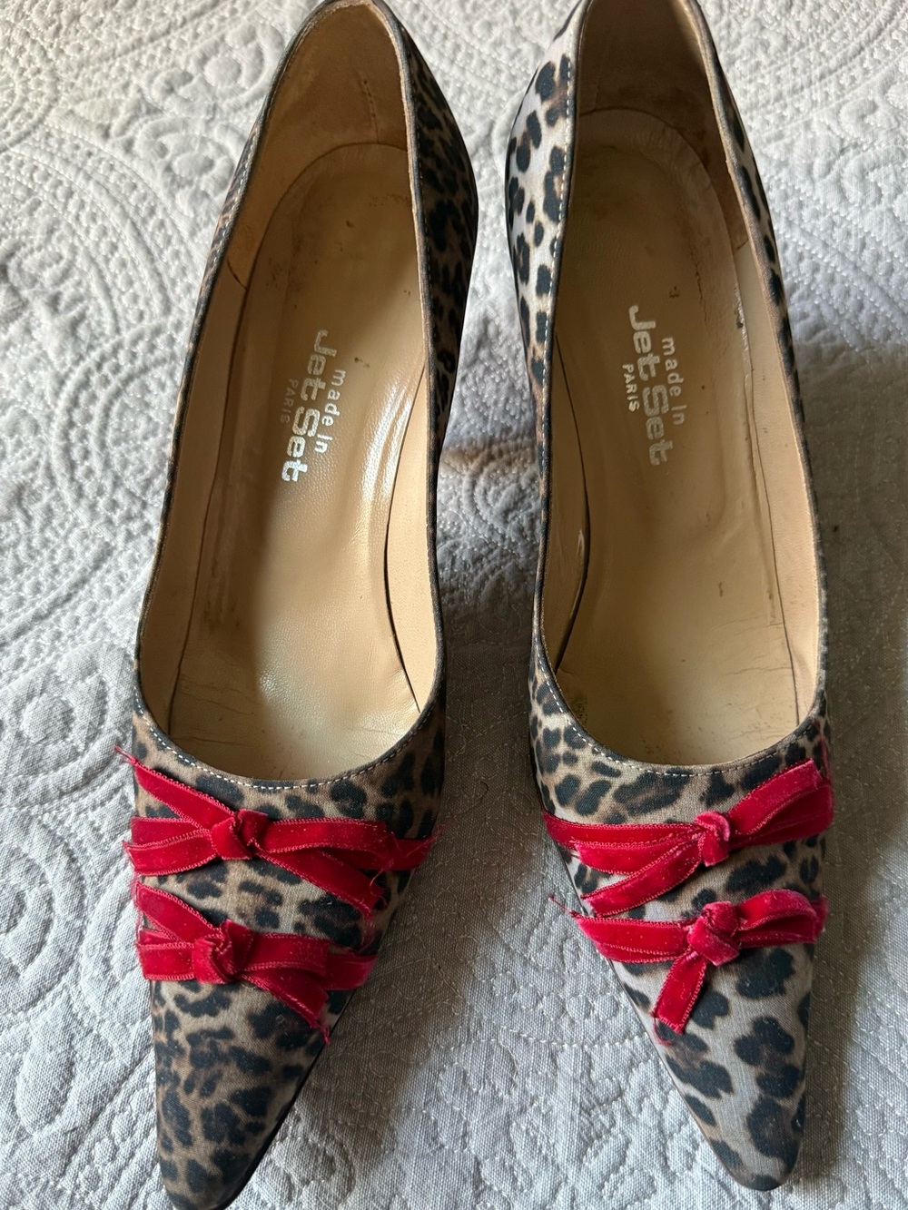 Vintage JET SET PARIS Leopard Print Pointed Toe Flats with Red Velvet Bows